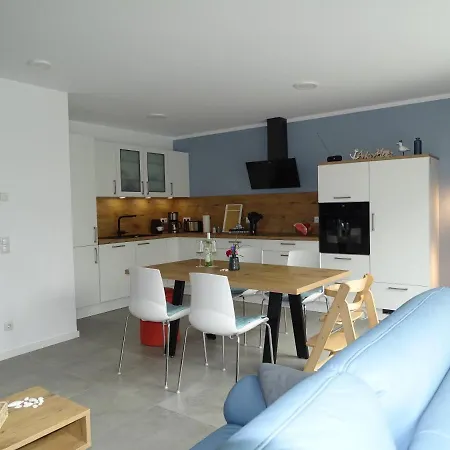Strandhaus 2b * Groemitz